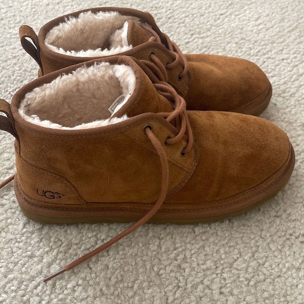 Ugg Mens “neumal” tie boot Size 9
